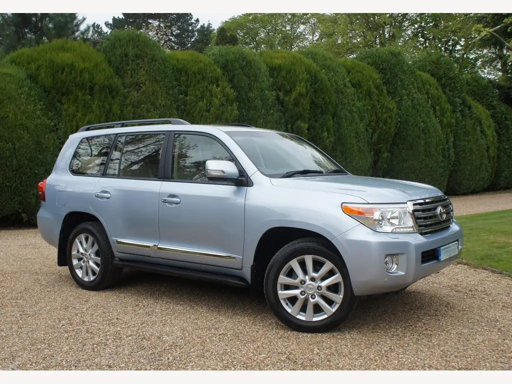 Toyota Land Cruiser Land Cruiser 4.5 D-4D V8 Standart 1