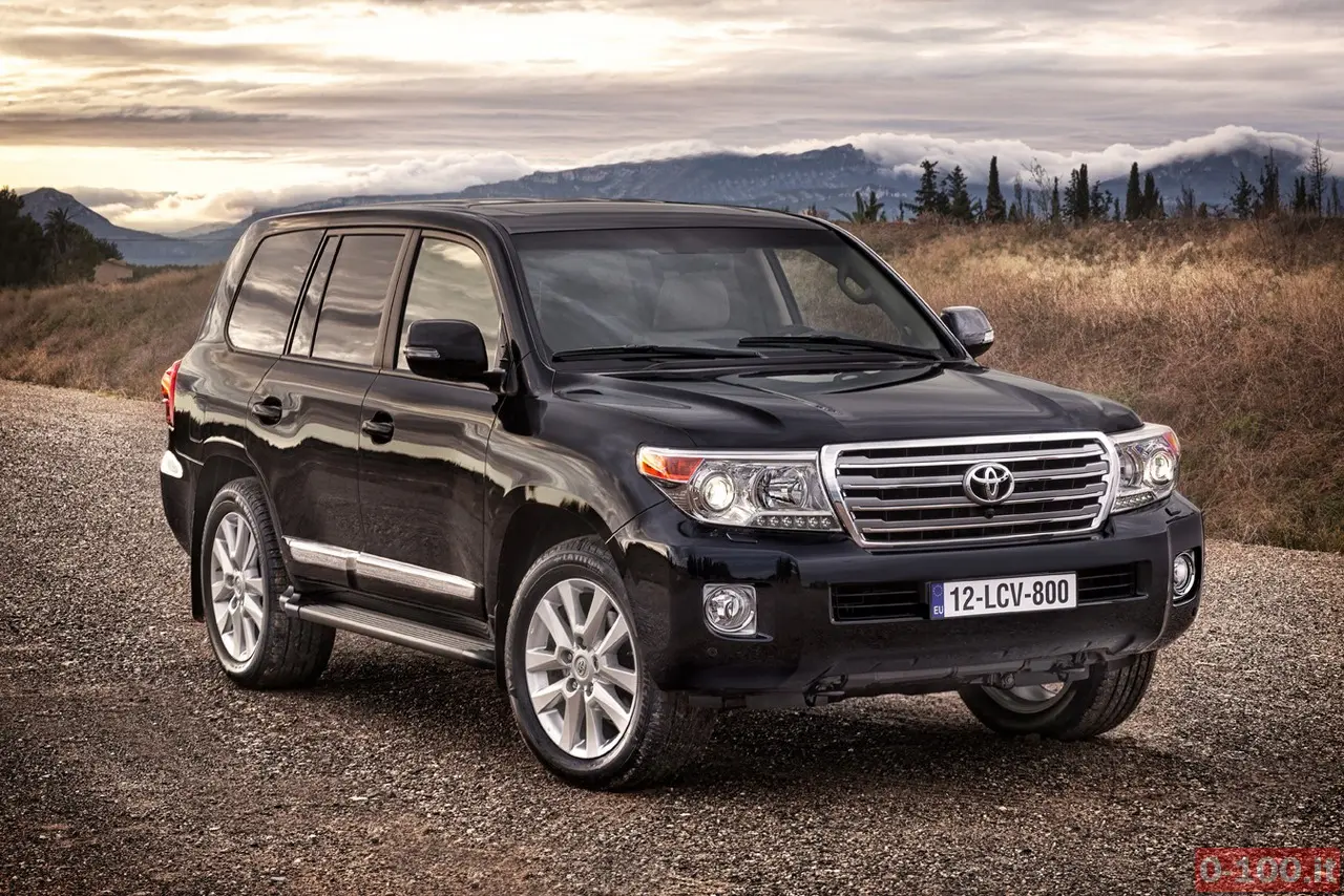 Toyota Land Cruiser Land Cruiser 4.5 D-4D V8 Standart 2