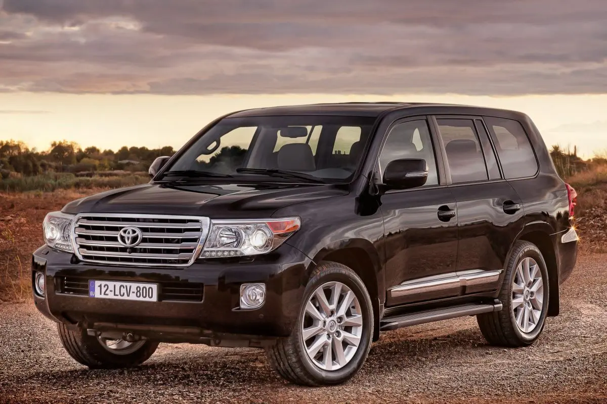 Toyota Land Cruiser Land Cruiser 4.5 D-4D V8 Standart 3