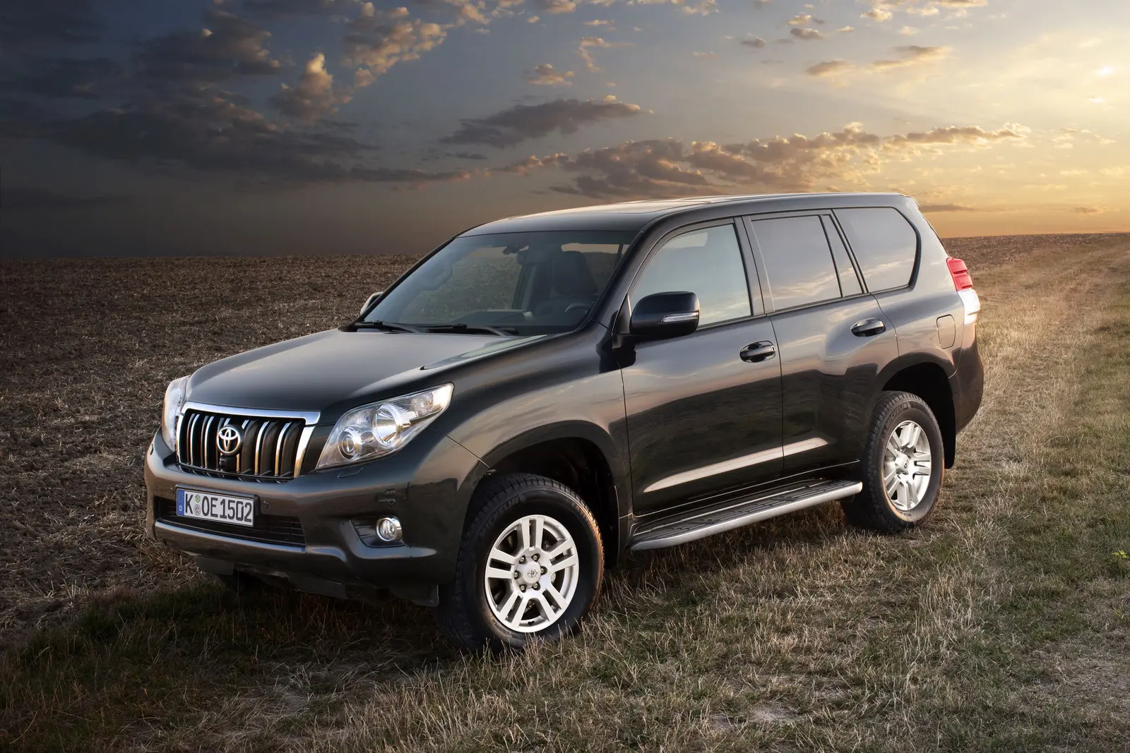 Toyota Land Cruiser Land Cruiser 4.5 D-4D V8 Standart 4