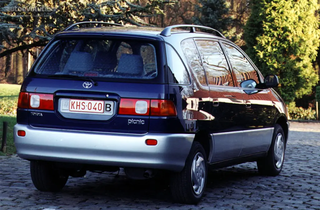 Toyota Picnic Picnic 2.0 5