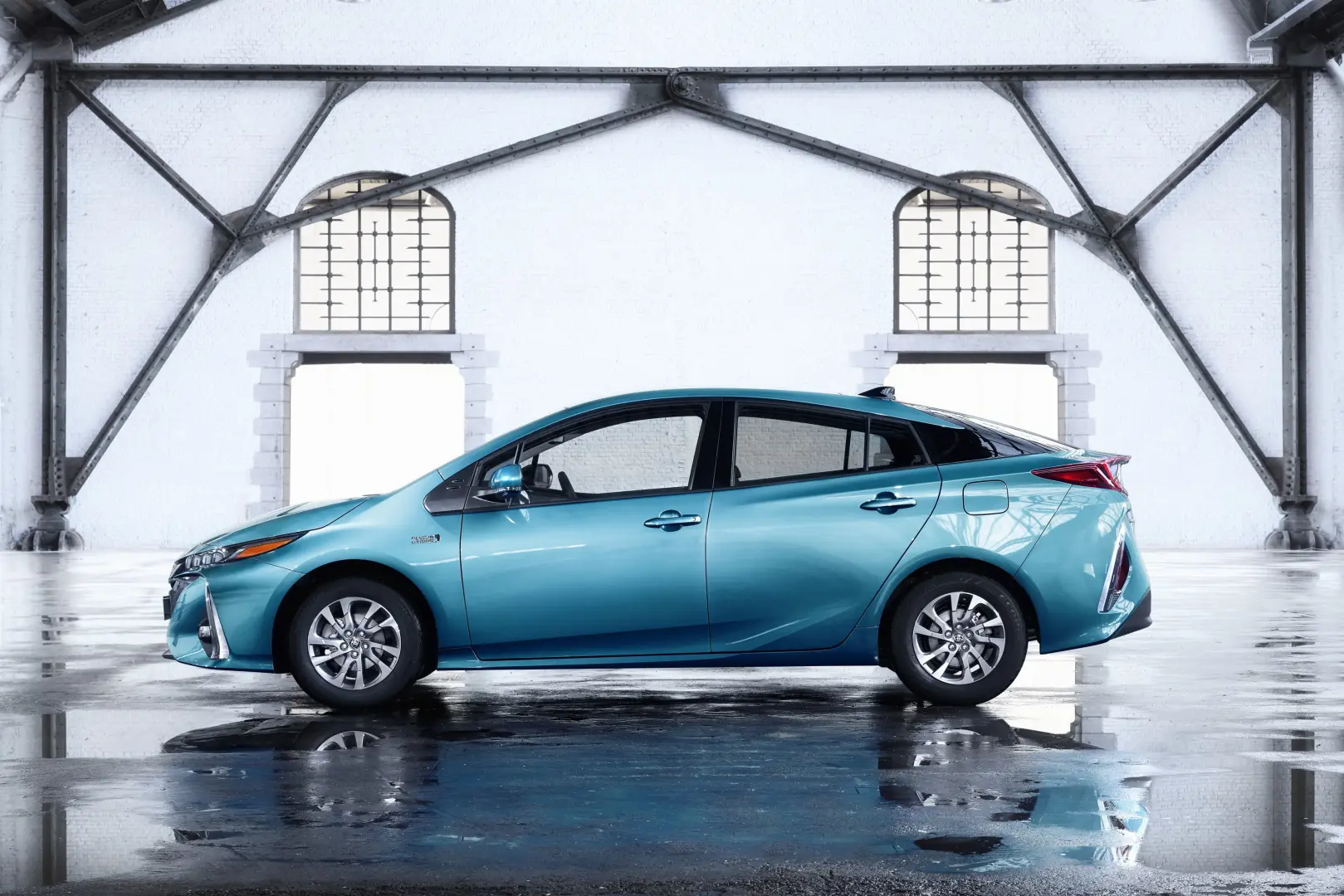 Toyota Prius Prius 1.8 Hybrid Synergy Drive Advance CVT 5