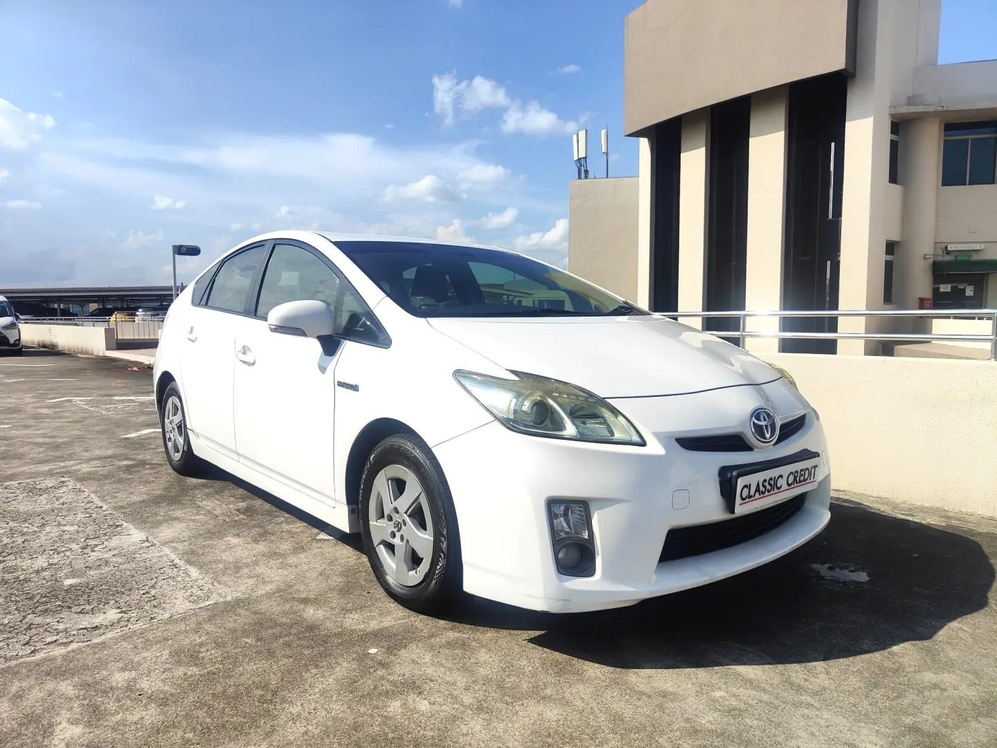 Toyota Prius Prius 1.8 Hybrid Synergy Drive Premium CVT 6