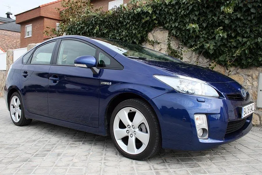 Toyota Prius Prius 1.8 Hybrid Synergy Drive Premium CVT 7