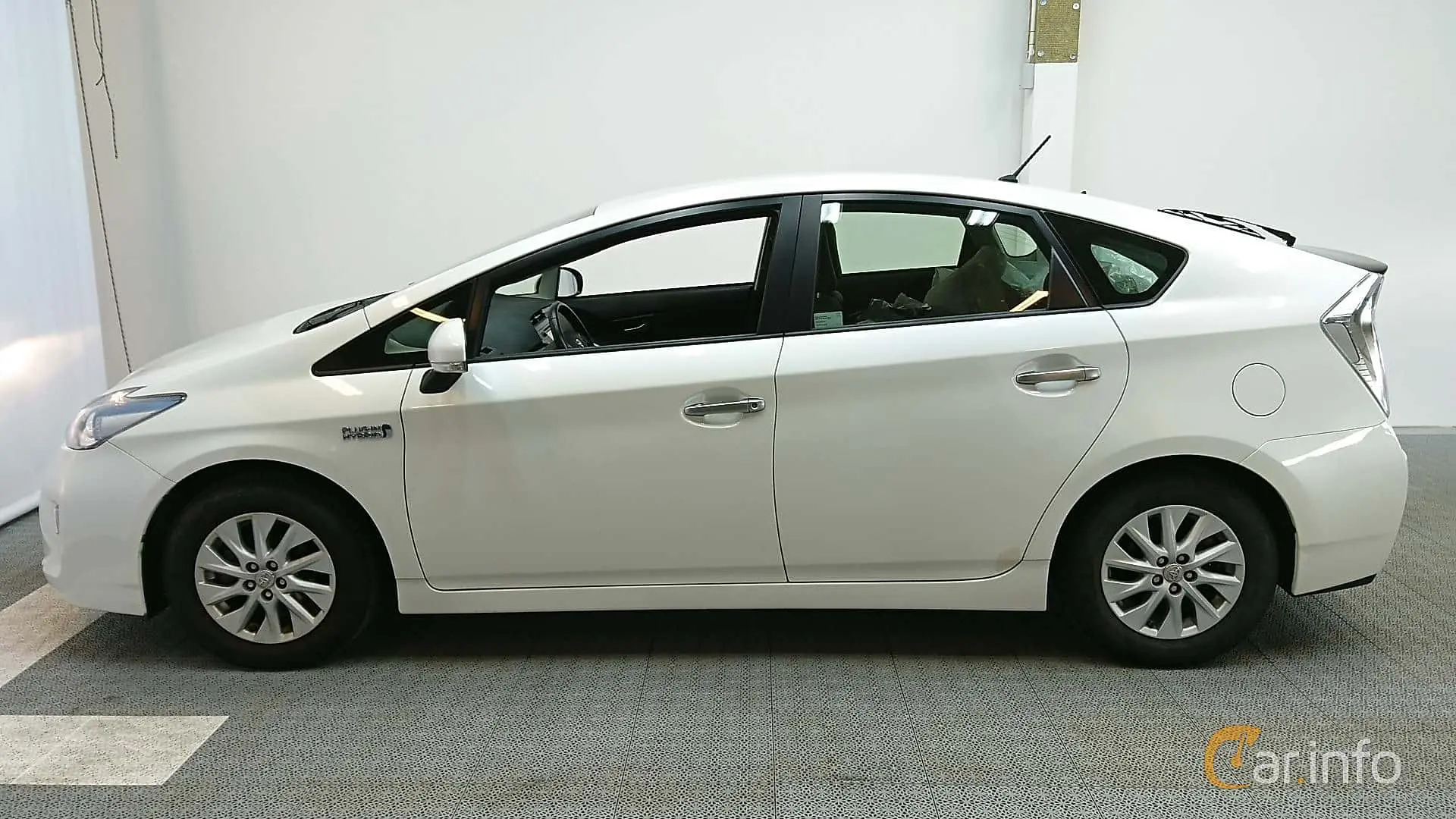 Toyota Prius Prius 1.8 VVT-i Elegant CVT 5