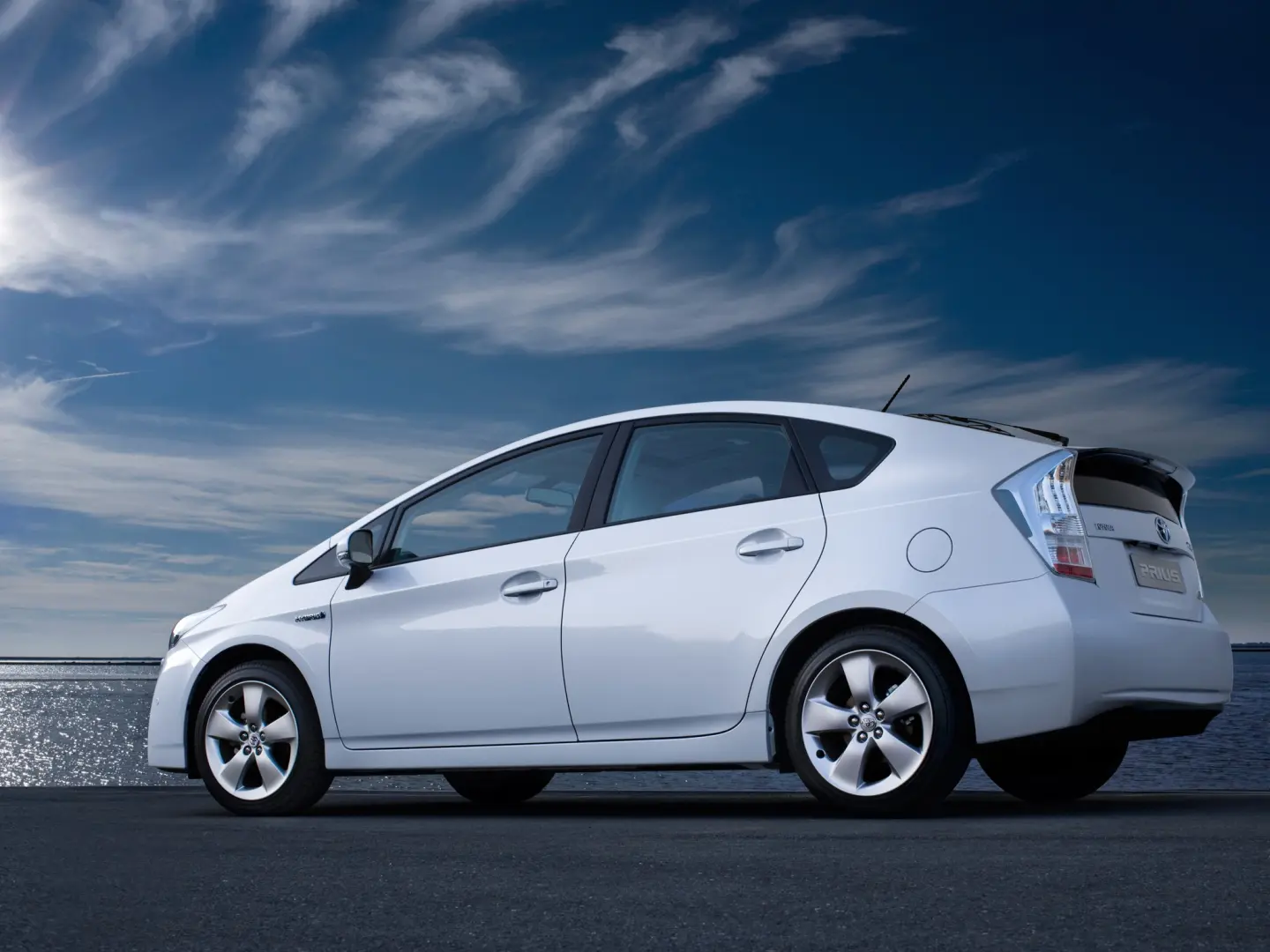 Toyota Prius Prius 1.8 VVT-i Elegant CVT 5