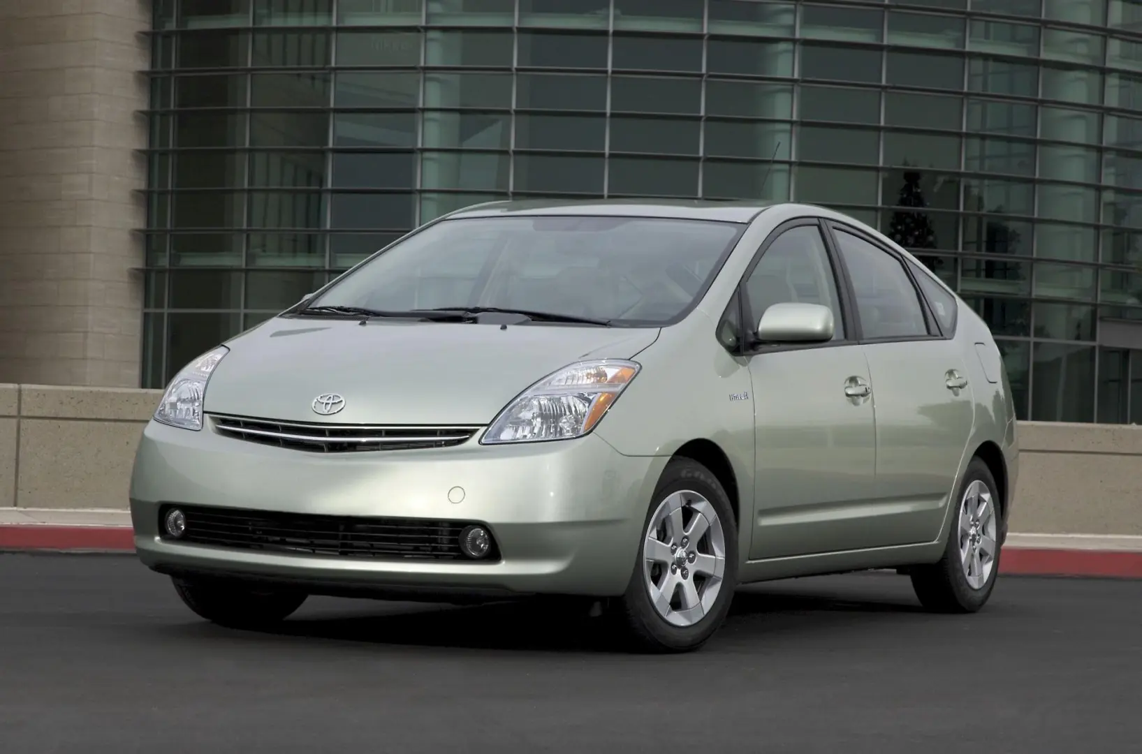 Toyota Prius Prius 1.8 VVT-i Premium CVT 5