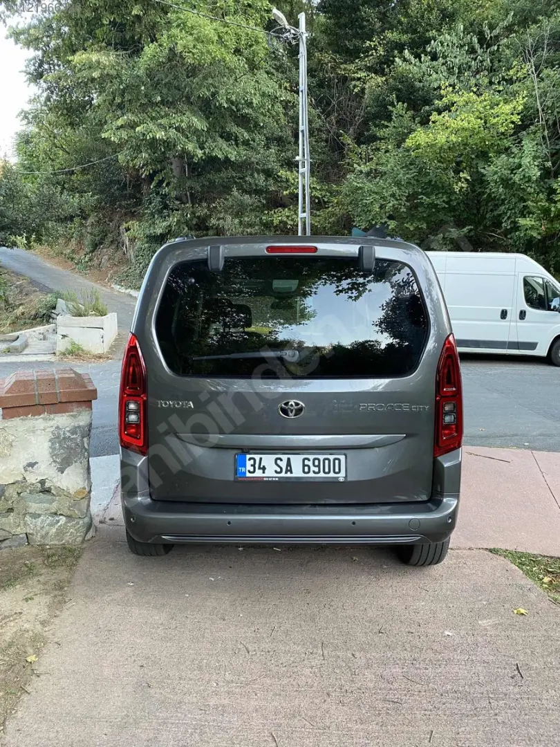 Toyota Proace City Proace City 1.5 D Passion X-Pack	 4