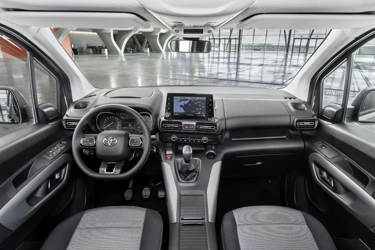 Toyota Proace City Proace City 1.5 D Passion X-Pack	 5
