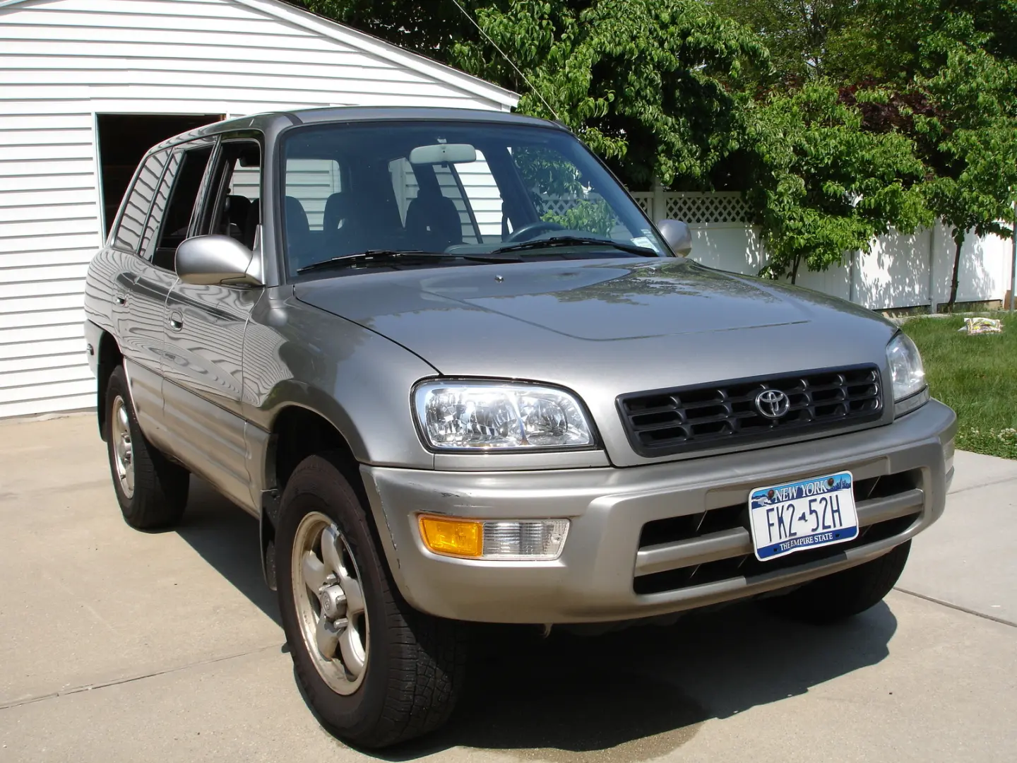 Toyota  Rav 4 1.8 4x2 6