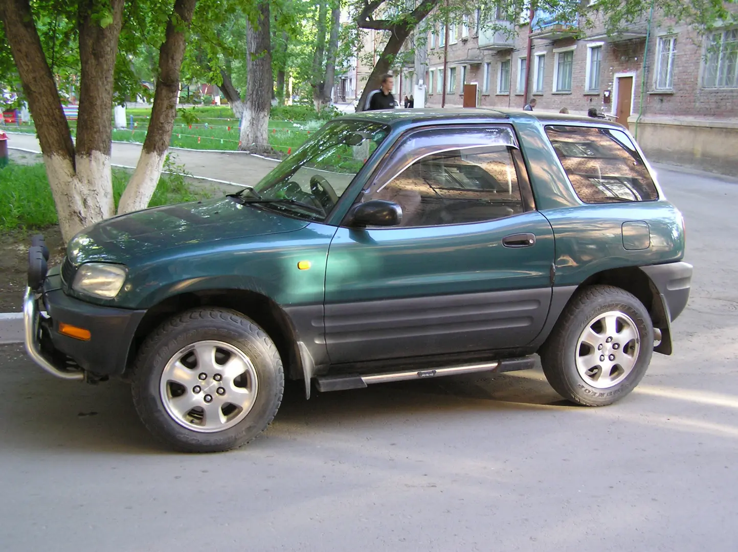 Toyota  Rav 4 2.0 5