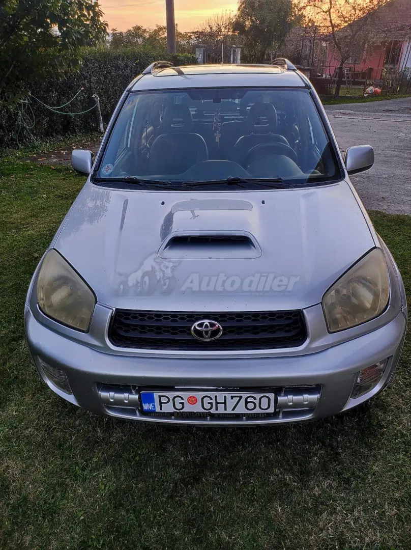 Toyota  Rav 4 2.0 5