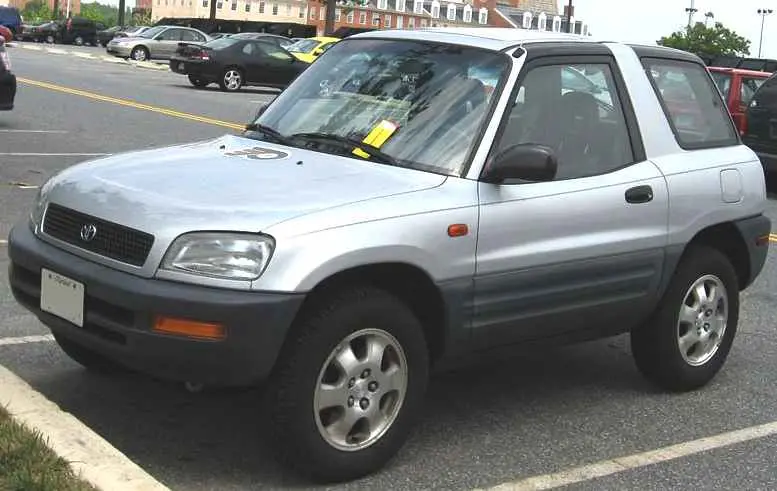 Toyota  Rav 4 2.0 4