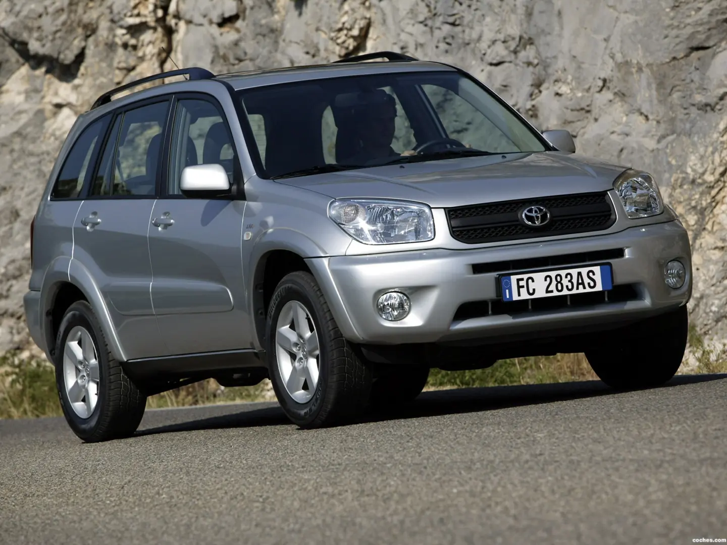 Toyota  Rav 4 2.0 4x4 4
