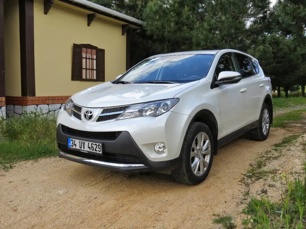 Toyota  Rav 4 2.0 Premium Multidrive S 2