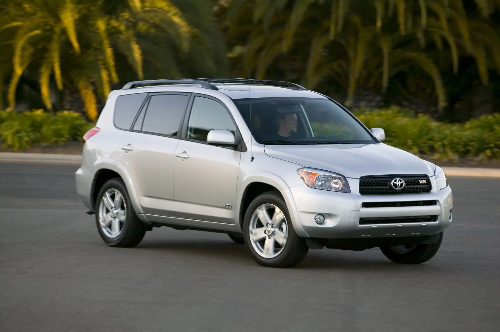 Toyota  Rav 4 2.2 D-4D 3