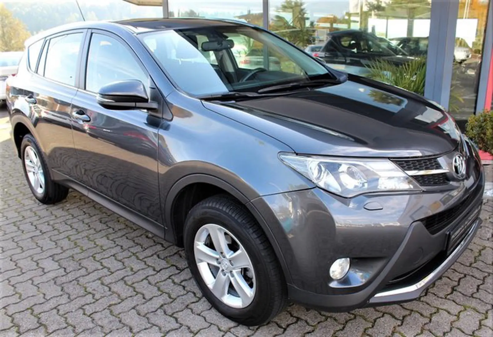 Toyota  Rav 4 2.2 D-CAT Premium Plus Navi JBL Edition 2