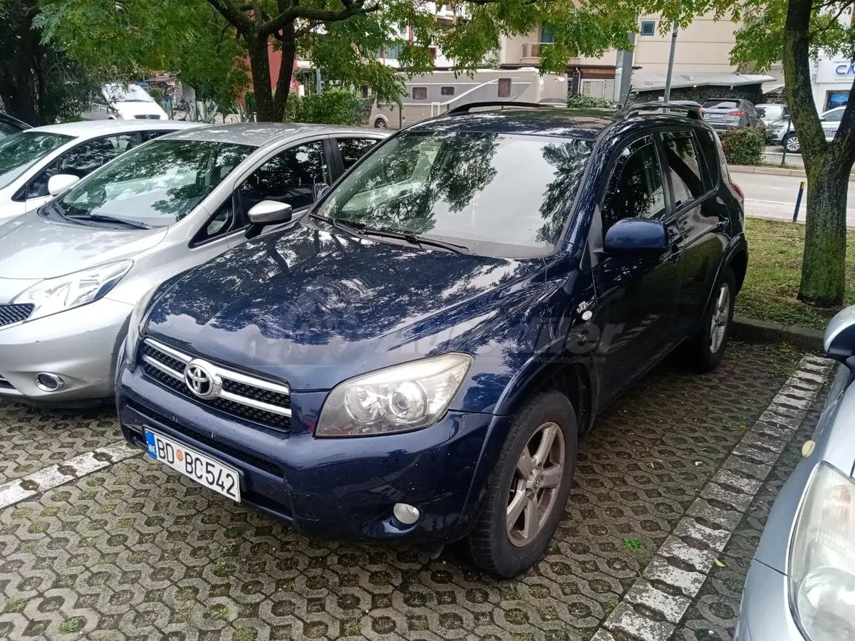 Toyota  Rav 4 2.2 D-CAT Premium Plus JBL Edition 2