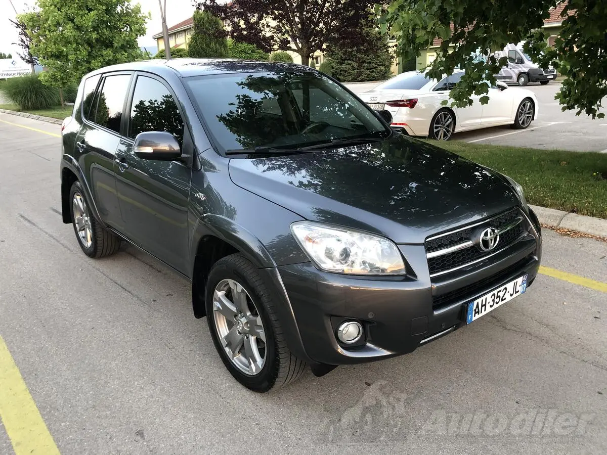 Toyota  Rav 4 2.2 D-CAT Premium Plus Navi JBL Edition 4