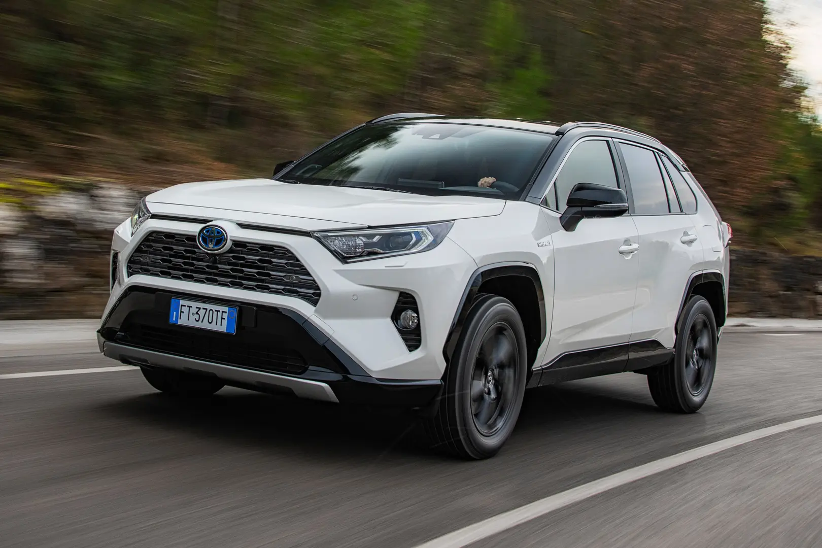 Toyota  Rav 4 2.5 Hybrid 4x4 Flame e-CVT 2