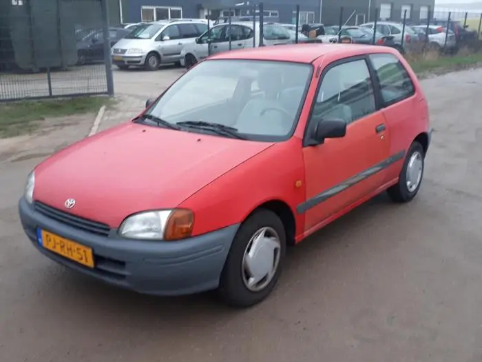 Toyota Starlet Starlet 1.3 XLI 7