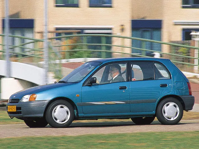 Toyota Starlet Starlet 1.3 XLI 7