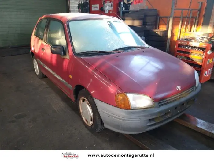 Toyota Starlet Starlet 1.3 XLI 7