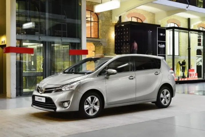 Toyota Verso Verso 1.6 D-4D Elegant 5