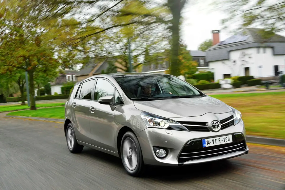 Toyota Corolla Corolla Verso 1.6 Comfort Extra Toyota Touch 2