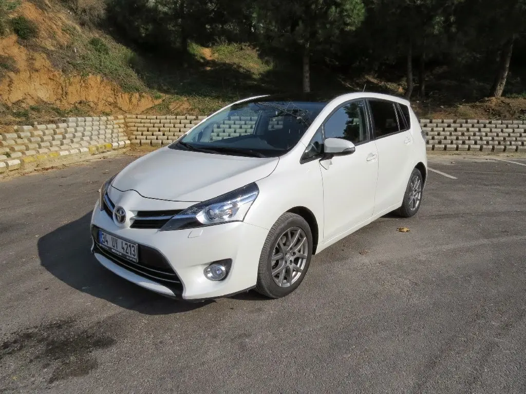Toyota Verso Verso 1.6 Premium Navi 6