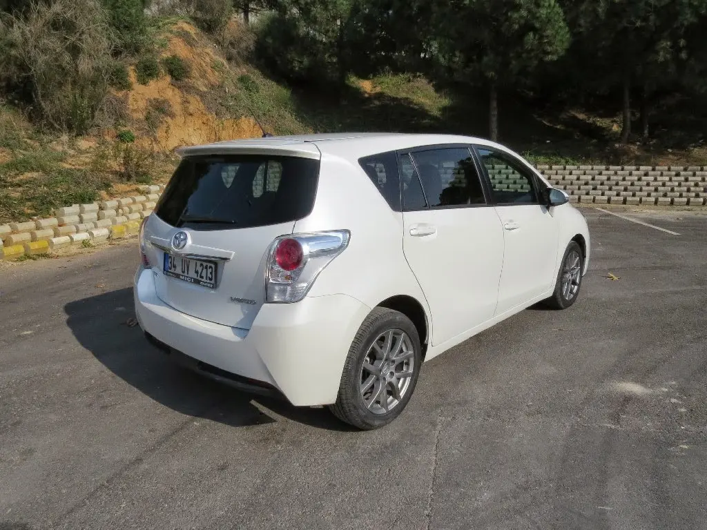 Toyota Verso Verso 1.6 Premium Navi 7