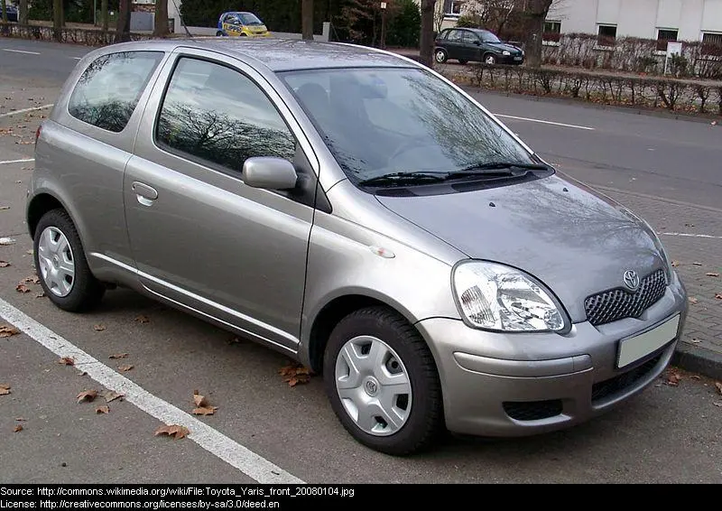 Toyota Yaris Yaris 1.0 Sol 0