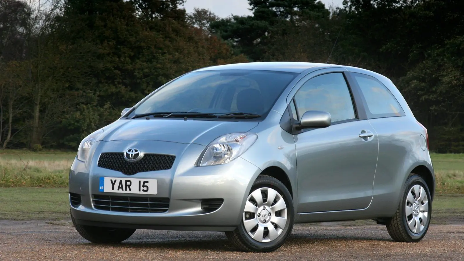 Toyota Yaris Yaris 1.0 Sol AC 7