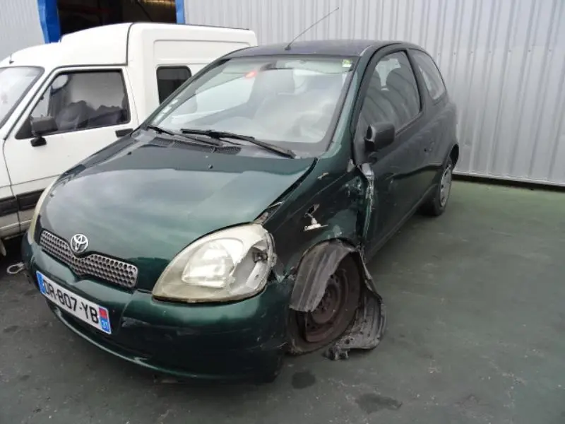 Toyota Yaris Yaris 1.0 Linea Luna 4