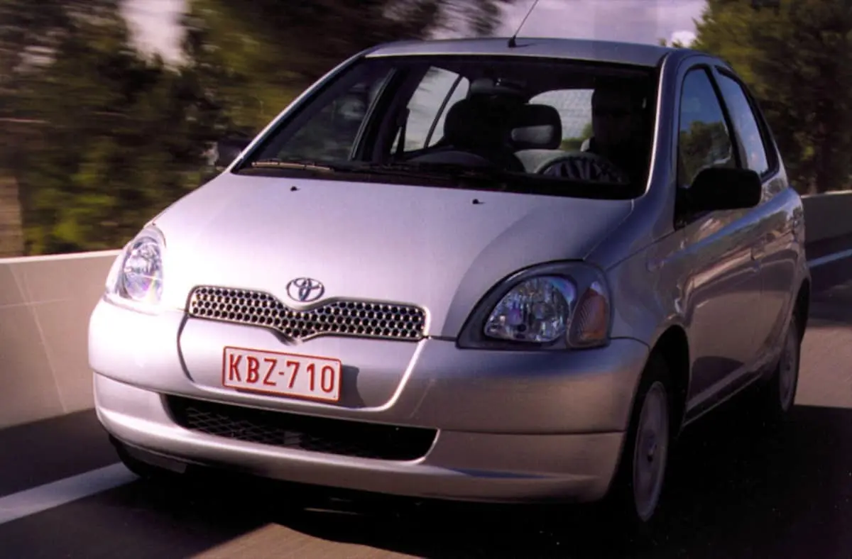 Toyota Yaris Yaris 1.0 Linea Luna 4