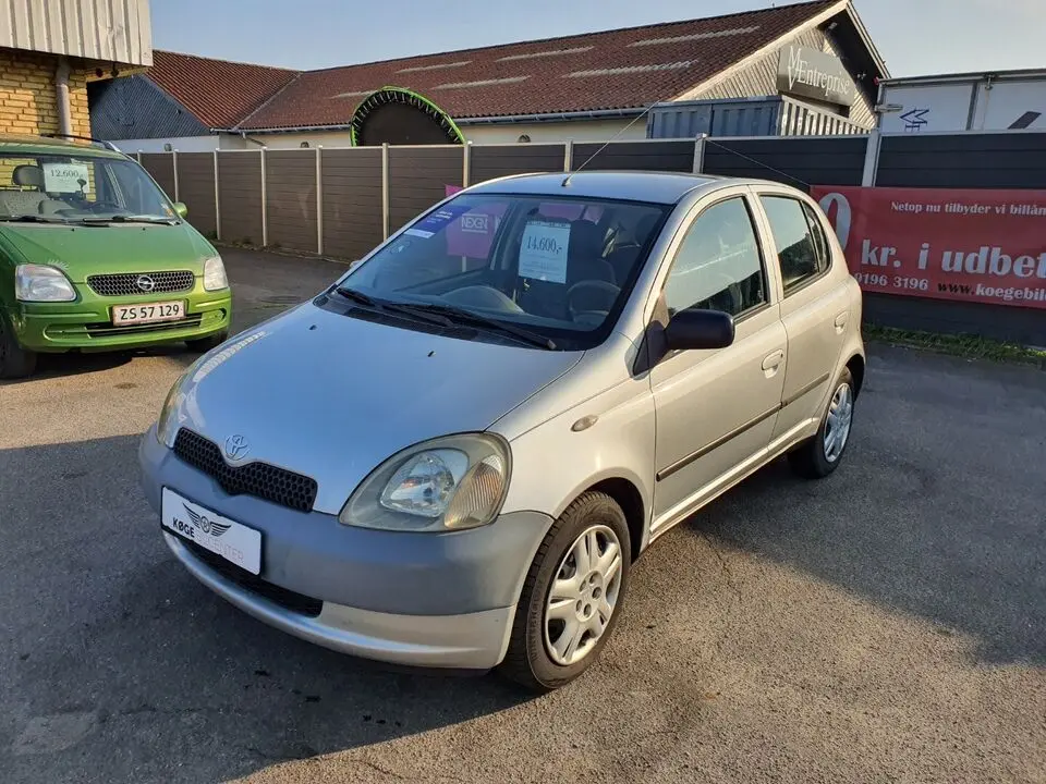 Toyota Yaris Yaris 1.0 Linea Luna 5