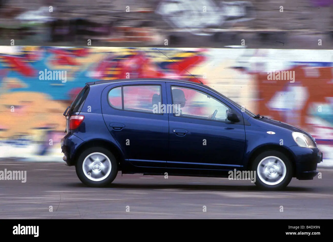 Toyota Yaris Yaris 1.0 Linea Sol 1