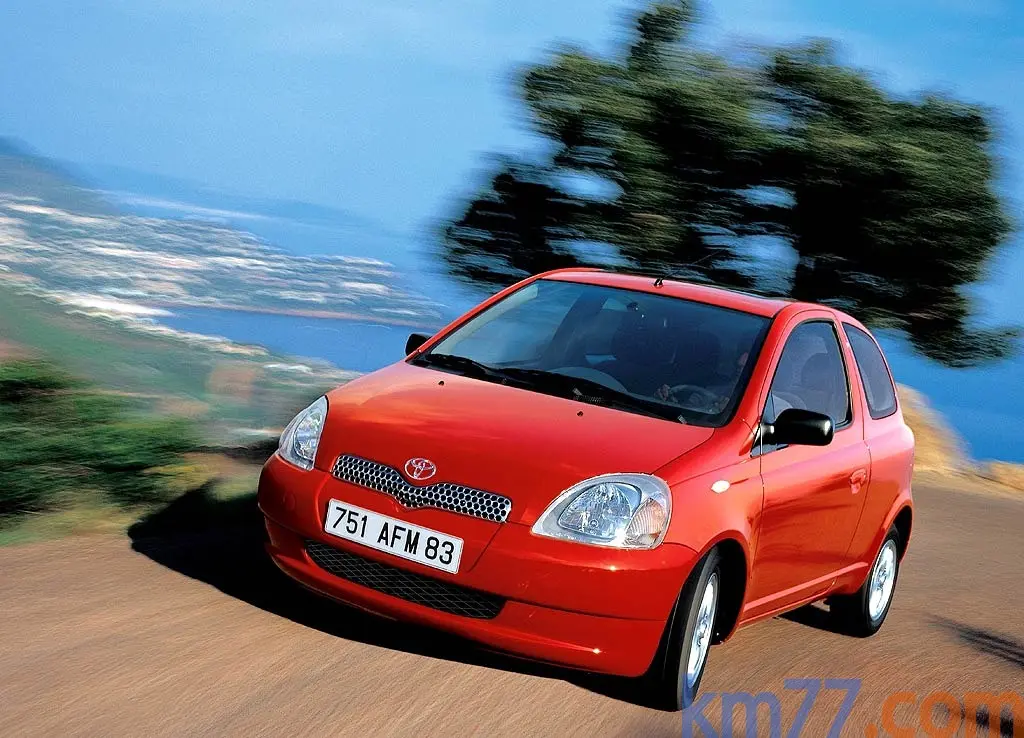 Toyota Yaris Yaris 1.0 Linea Terra 1