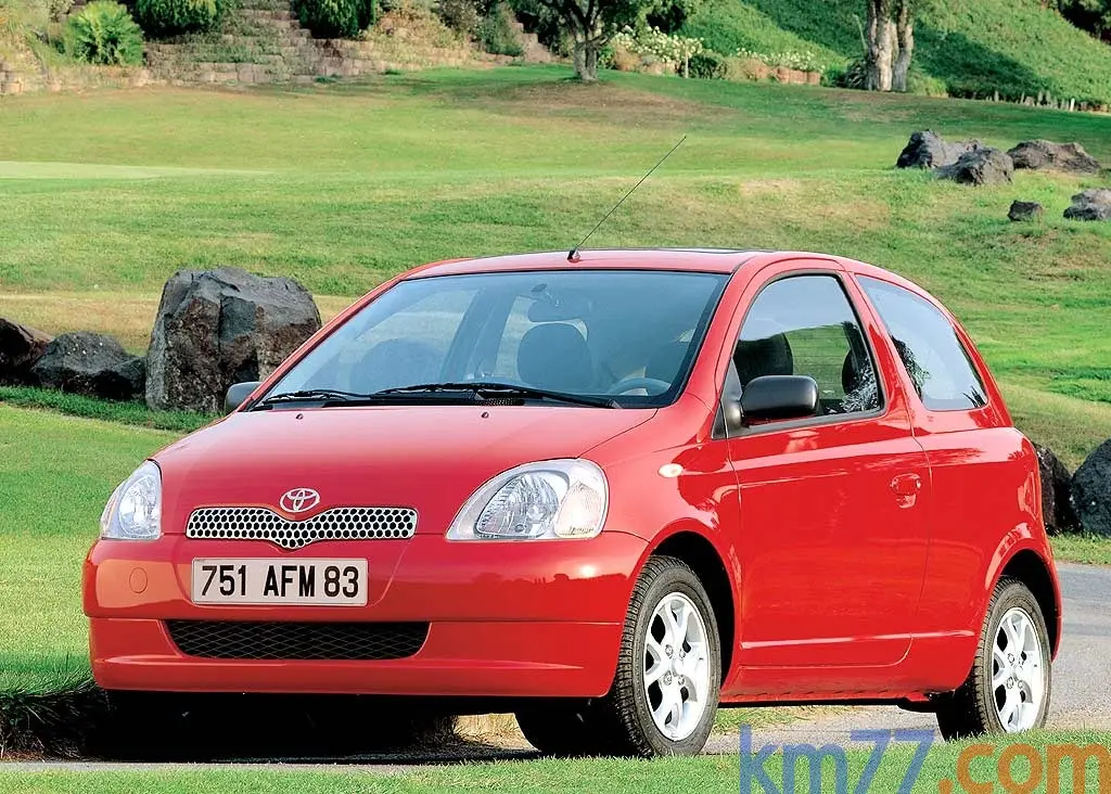 Toyota Yaris Yaris 1.0 Linea Terra 3