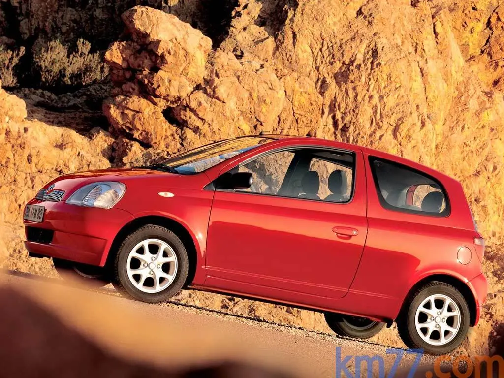 Toyota Yaris Yaris 1.0 Linea Terra 7