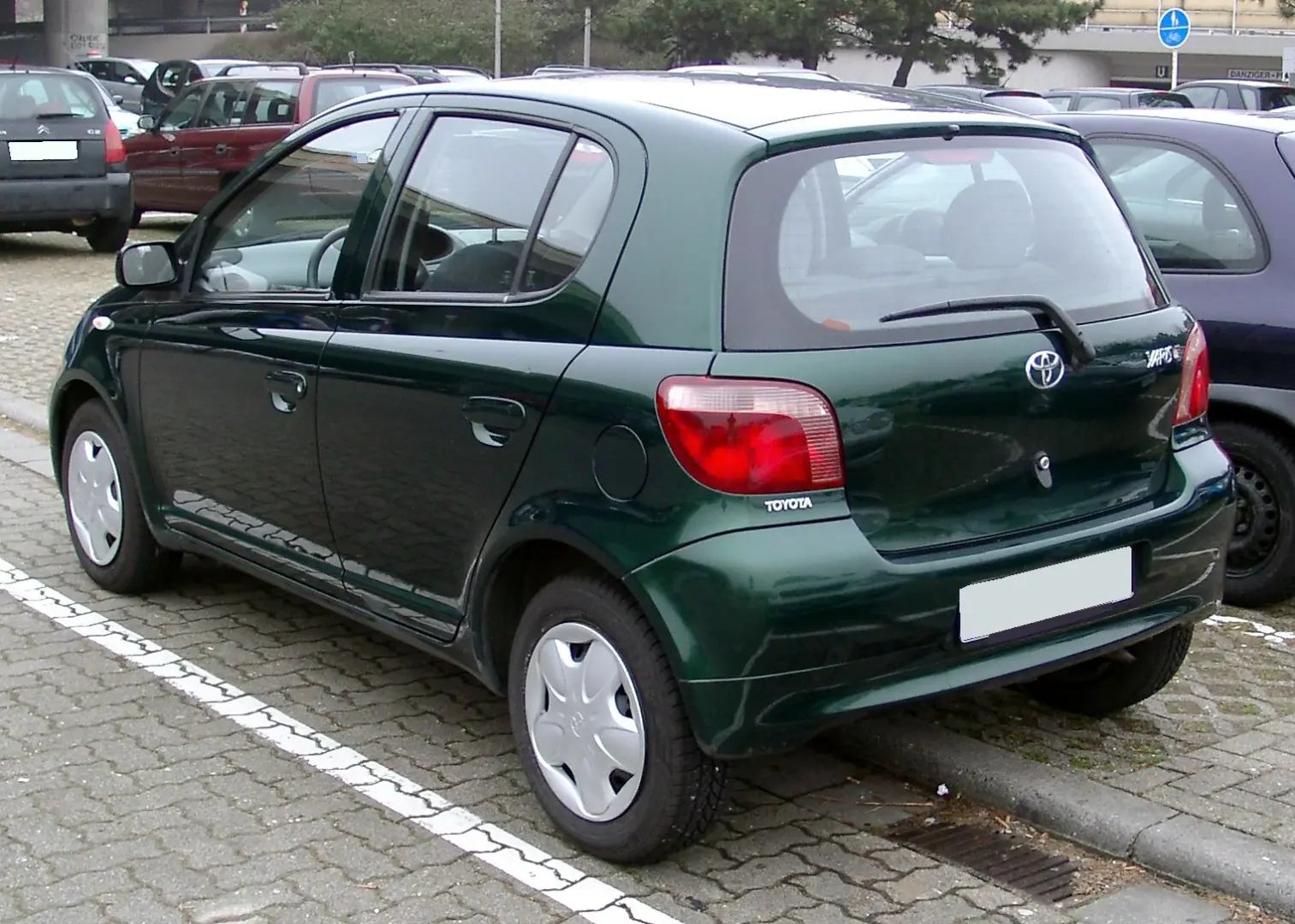 Toyota Yaris Yaris 1.0 4