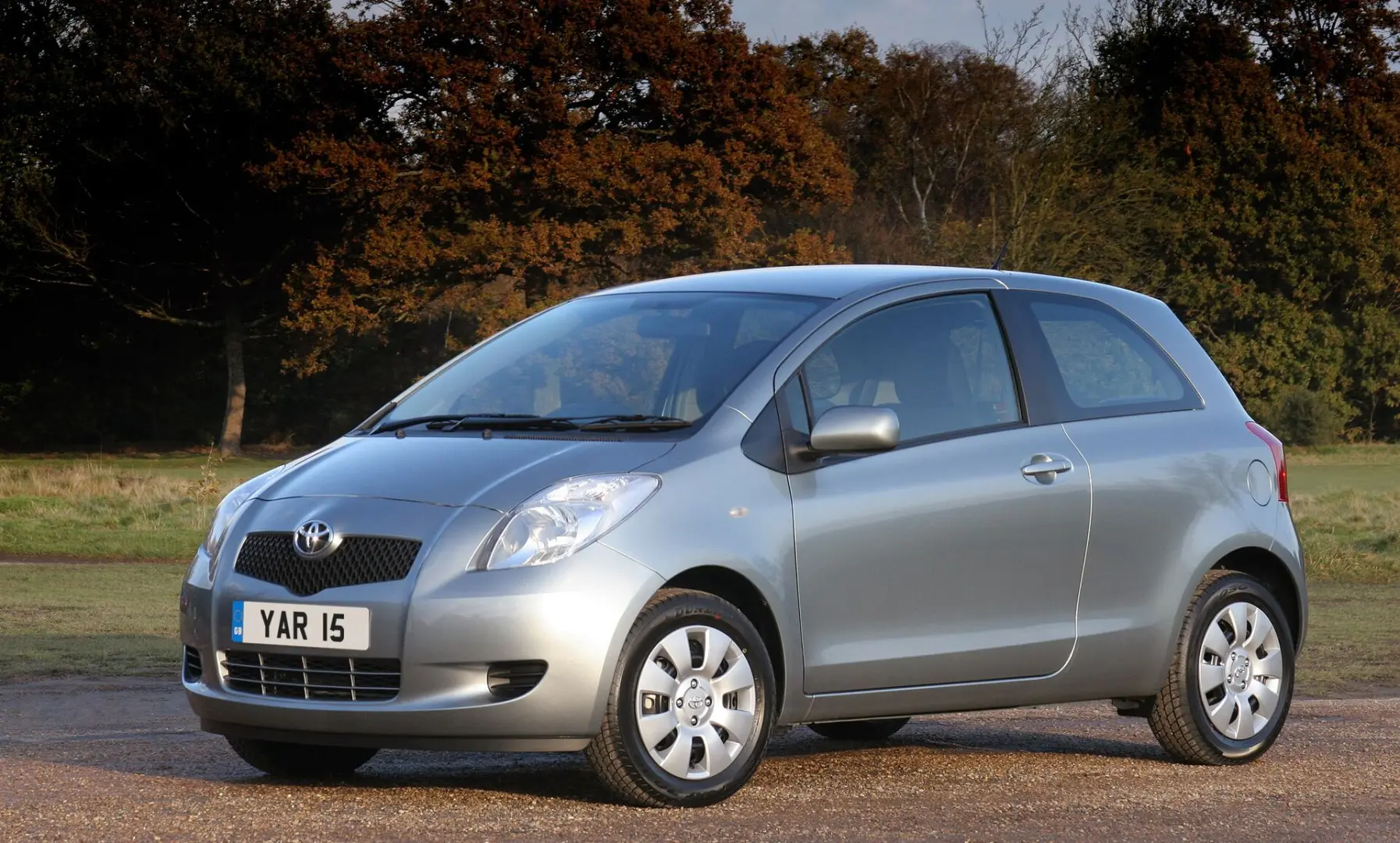 Toyota Yaris Yaris 1.0 Sol 7