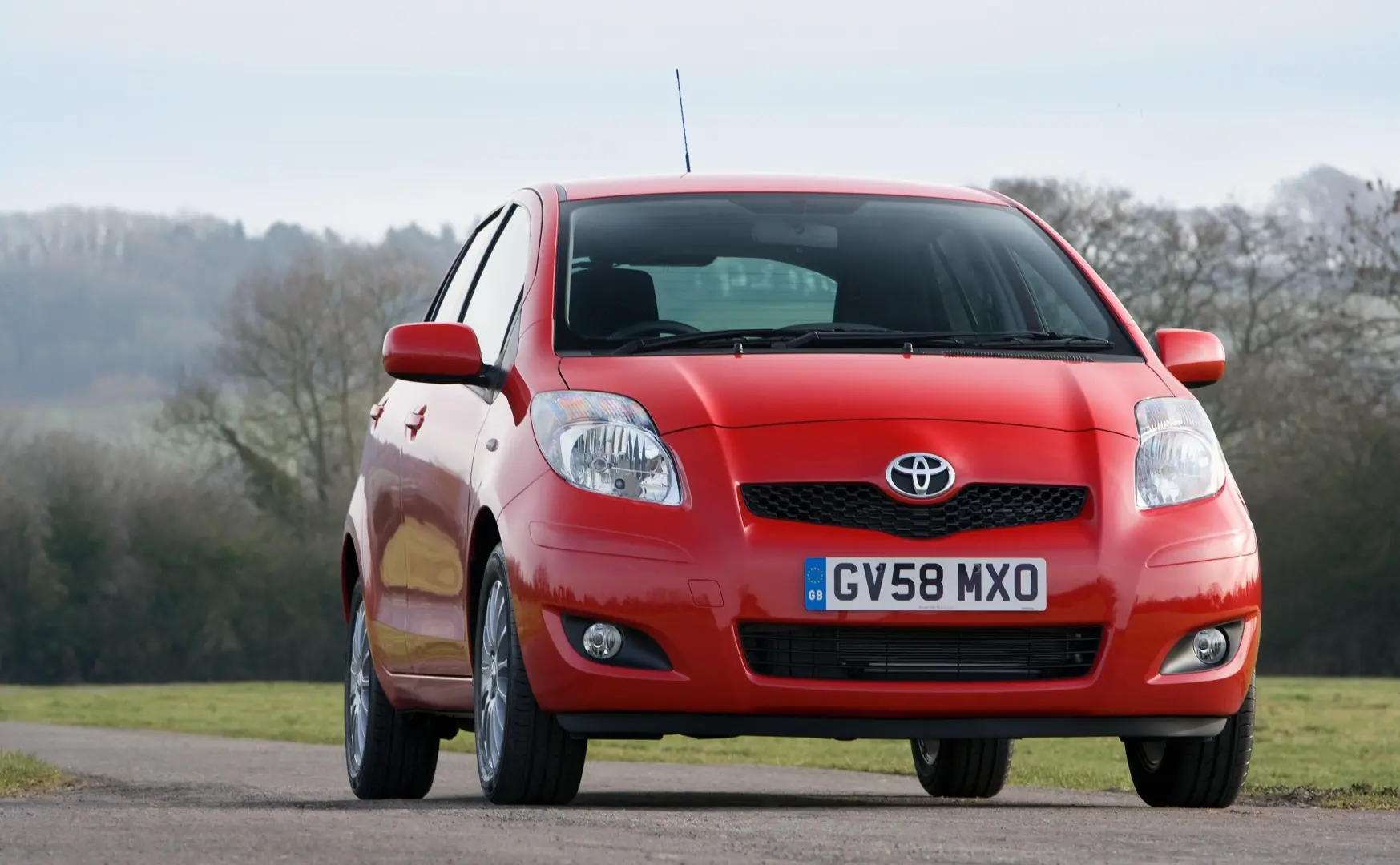 Toyota Yaris Yaris 1.0 Terra 6
