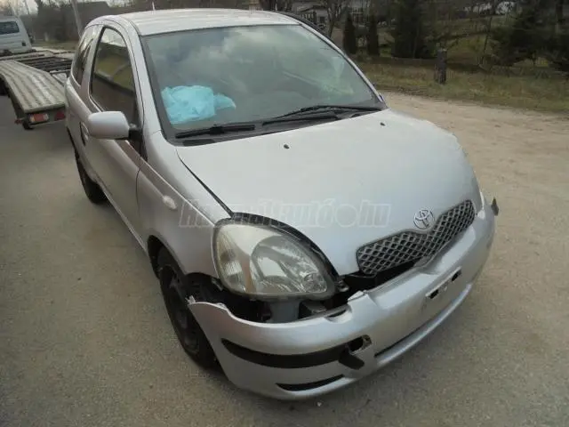 Toyota Yaris Yaris 1.0 Terra Plus 6