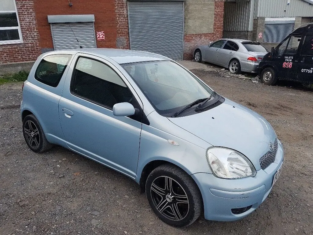 Toyota Yaris Yaris 1.0 Blue 2