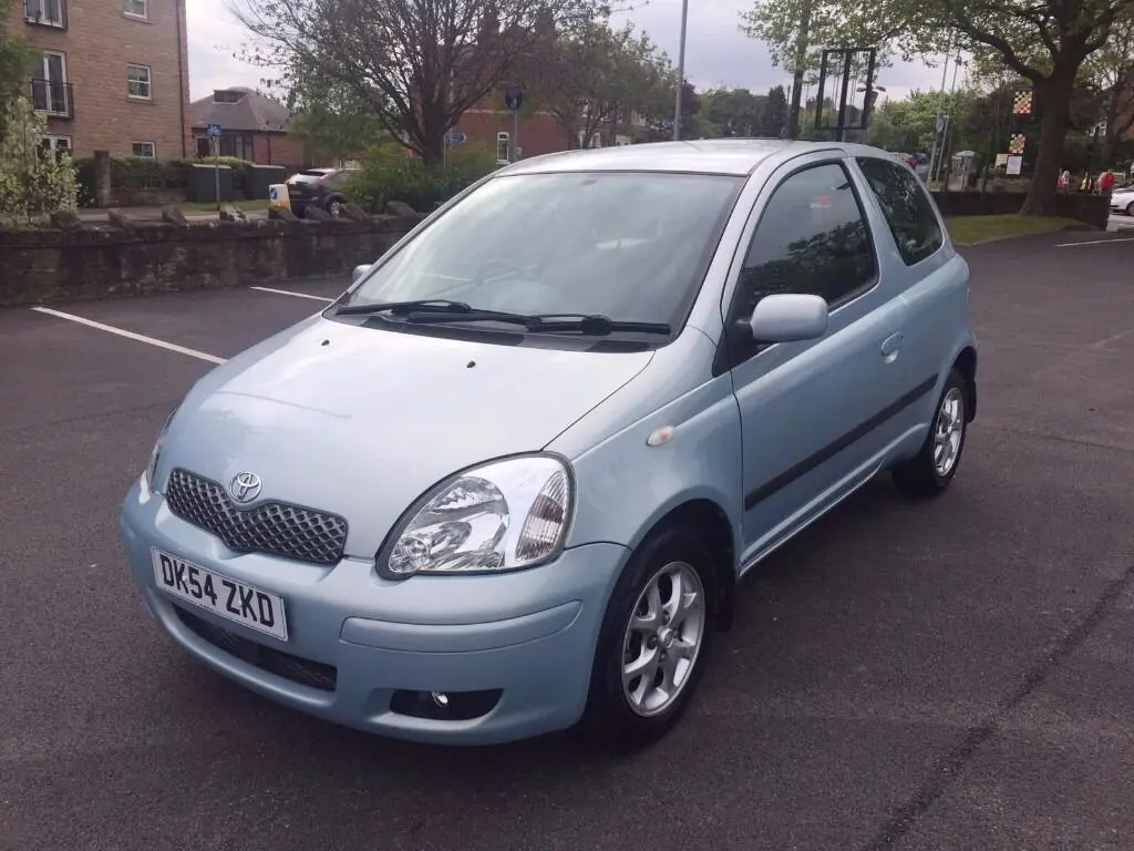 Toyota Yaris Yaris 1.3 Blue 7