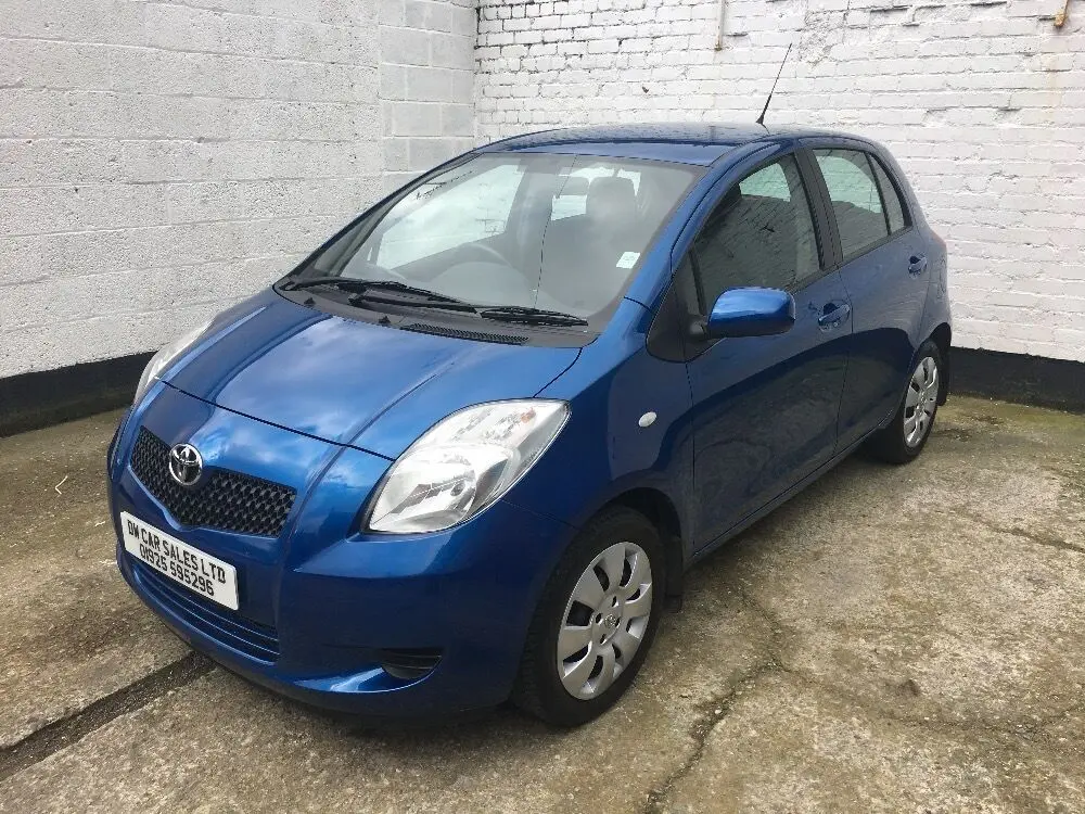 Toyota Yaris Yaris 1.3 Blue 2