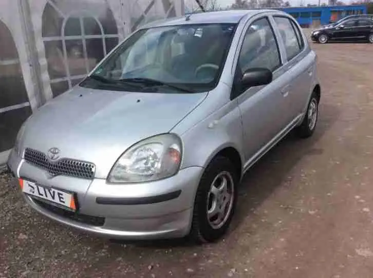 Toyota Yaris Yaris 1.3 Linea Sol 2