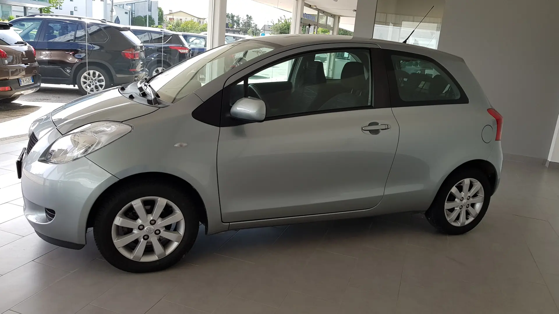 Toyota Yaris Yaris 1.3 Sol 1