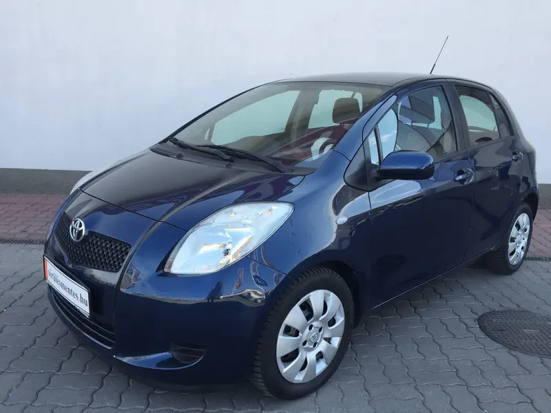 Toyota Yaris Yaris 1.3 Sol AC 6